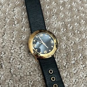Marc by Marc Jacobs Black Leather and Gold Watch💛🖤 works and in good condition